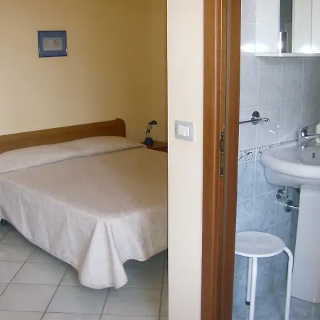 Bed & Breakfast Padre Pio Mascali