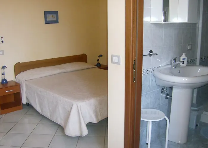 Bed & Breakfast Padre Pio Mascali